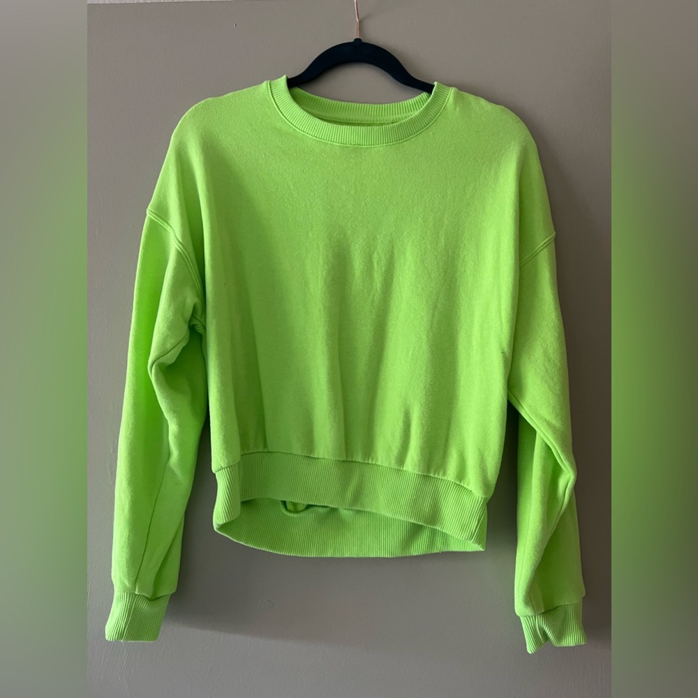 American Eagle bright green crewneck